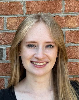 Corinne Tiernan as Lauren Rami