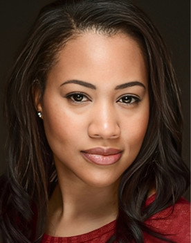 Kazia Steele as Paula