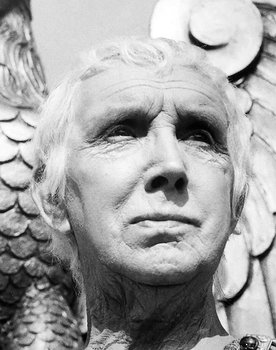 George Relph as Uncle Pat