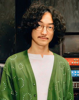 Mafune Katsuhiro as Self - Bass