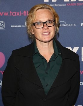 Karen Duve as Self