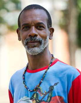 Everaldo Nascimento as Firmino