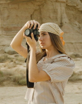 Natalia López as Akila