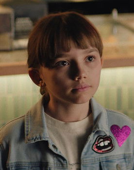 Zumi Edgerton as Little Girl