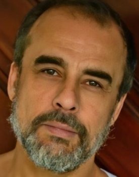 Marcelo Galdino as Jorge