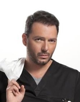Rodrigo Abed as Capitan Escalante