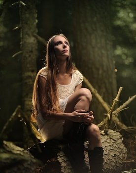Melis Kolçak as Şey / Thing