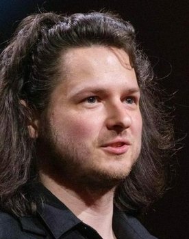 Henri Kuus as Hannes