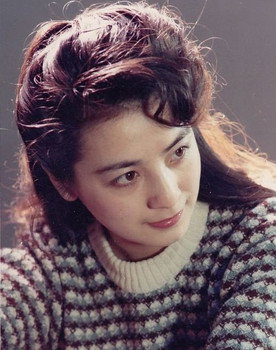 邓小鸥