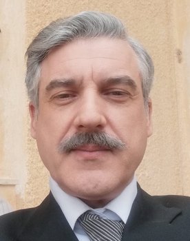 Giorgos Roufas as Loukas