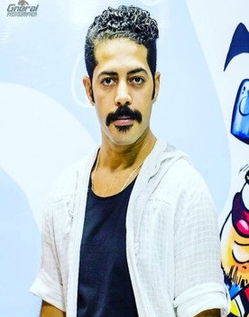 Medhat El Khatib as سامى