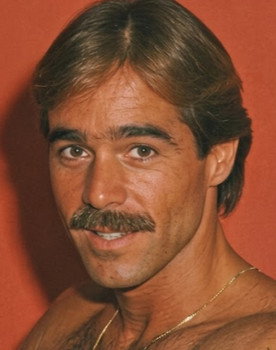 Danton Jardim as Marcelo