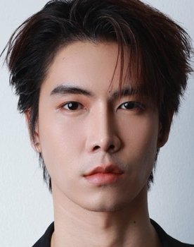 Patiphan Fueangfunuwat as Win