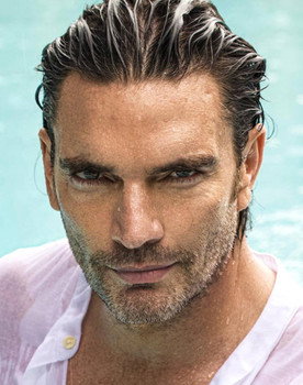 Julián Gil