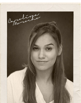 Carolina Morocho as Mari Carmen