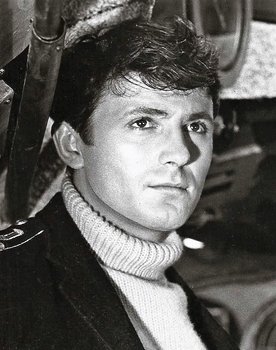 David Sumner as Len Williams