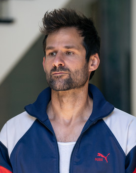 Jacob Schwarz as Jake