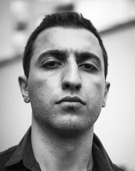 Doğukan Polat as Sadık Kadim