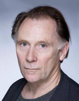 Dean Bardini as Frank's Mate