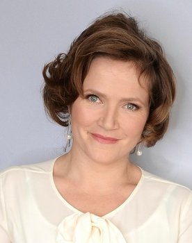 Jessica Hynes Photo