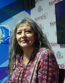 Lila Guzman as Carmen