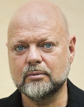 Peter LeMarc as 
