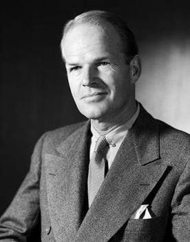 Louis Jean Heydt as Gillian