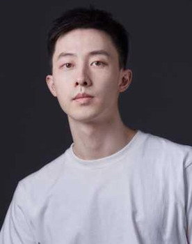 张逸伦