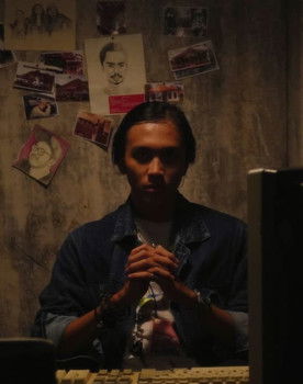 Zaky Az Zikra as Aqmal