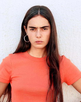 Lucia Martinez Garcia as Isabelle Guerry