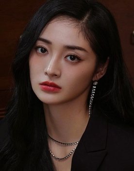 Zhou Jieqiong as Song Lingling