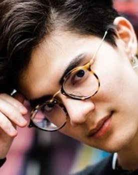 Max Detter as Aung Tuan
