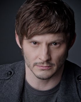 Stephen Brodie as Keith