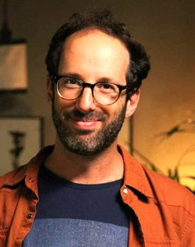 Erez Shalem as Erez