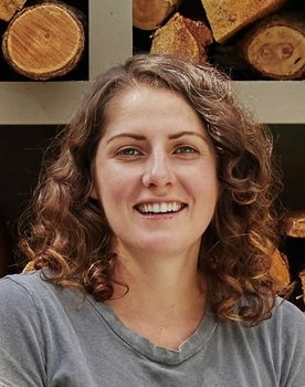 Lindey Kurowski as Self