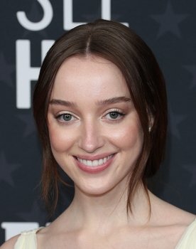 Phoebe Dynevor