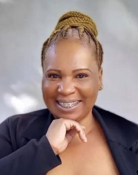 Renata Santos as Janaína