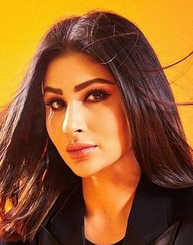 Mouni Roy as Yasmin Ali
