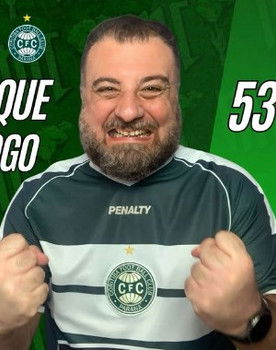 César Jr. as Commentator