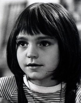 Yvetta Hollauerová as Káťa