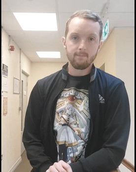 Glenn Keating as Bartender