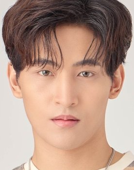 Thitiwat Ritprasert as Shin