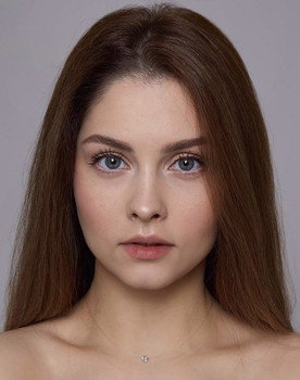 Ekaterina Zhuravlyova as Soldier