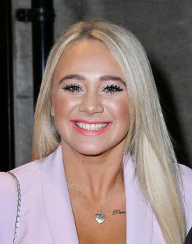 Kirsty Leigh Porter as Anya