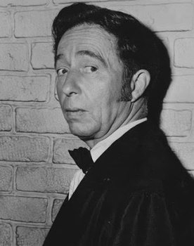 Lester Dorr as Driver (Uncredited)