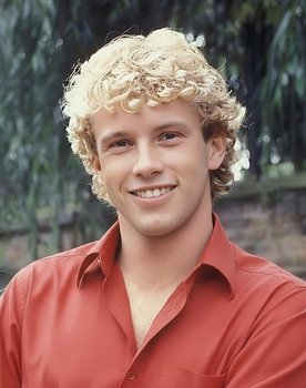 Michael Sundin as Tik Tok