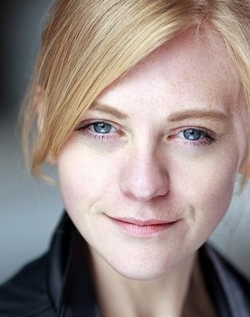 Imogen Reiter as Mhairi