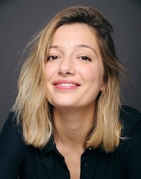 La troupe à Palmade s'amuse avec Muriel Robin