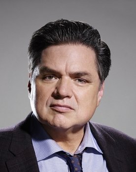 Oliver Platt Photo