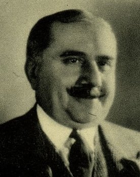 Karl Etlinger as Hausnachbar